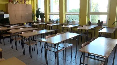 Za chwilę pierwszy dzwonek, a szkoły szukają nauczycieli. Wyjście to nadgodziny i zatrudnianie emerytów