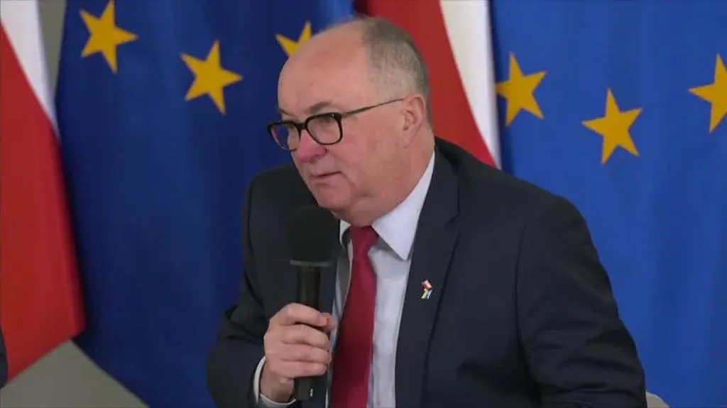 DEBATA 4