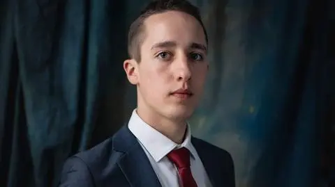 Szymon Masarski ma 20 lat. Jest studentem Lotniczej Akademii Wojskowej w Dęblinie