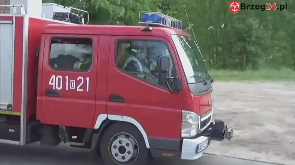 Akcja ratunkowa po tym jak chłopiec wpadł do studzienki