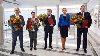 Wręczenie aktów powołania nowym członkom Kolegium NIK. Na zdjęciu od lewej: Henryk Jan Wnorowski, Małgorzata Humel-Maciewiczak, Grzegorz Walendzik, Agnieszka Kaczmarska i Tomasz Sobecki