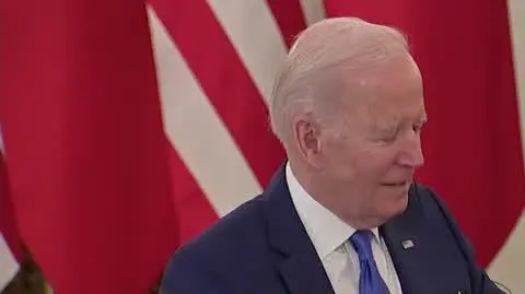 biden bez tłum