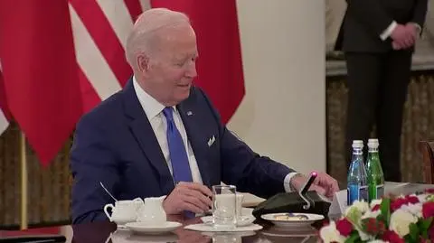 biden bez tłum