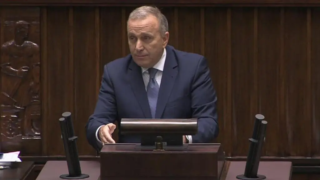 Schetyna: ta władza strasznie się boi