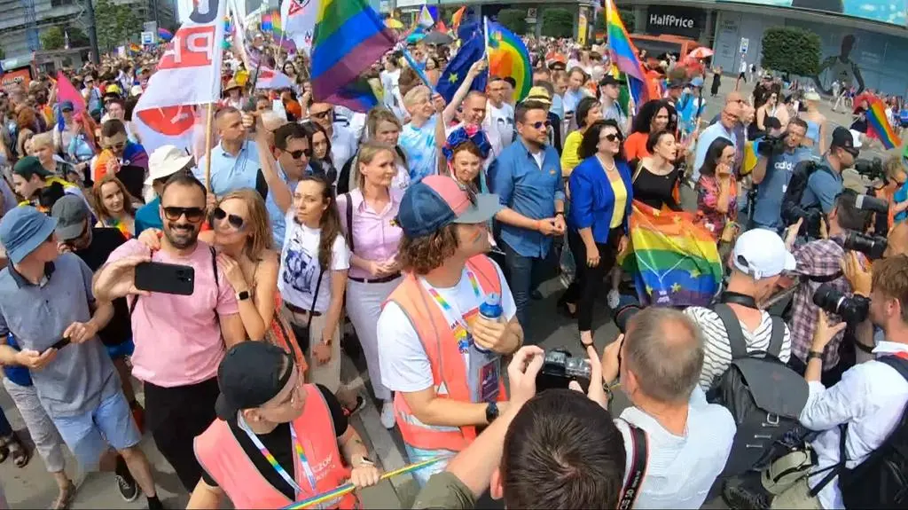 Rafał Trzaskowski na Paradzie Równości