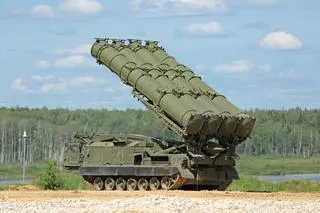 Wyrzutnia rakiet S-300 (zdjęcie ilustracyjne)