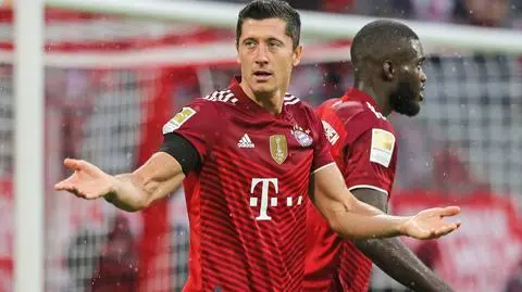 Media: agent Lewandowskiego rozmawiał z PSG