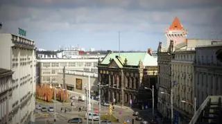 Widok na Muzeum Narodowe, w tle Zamek Przemysła