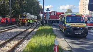 Mężczyzna wpadł pod tramwaj w Zgierzu