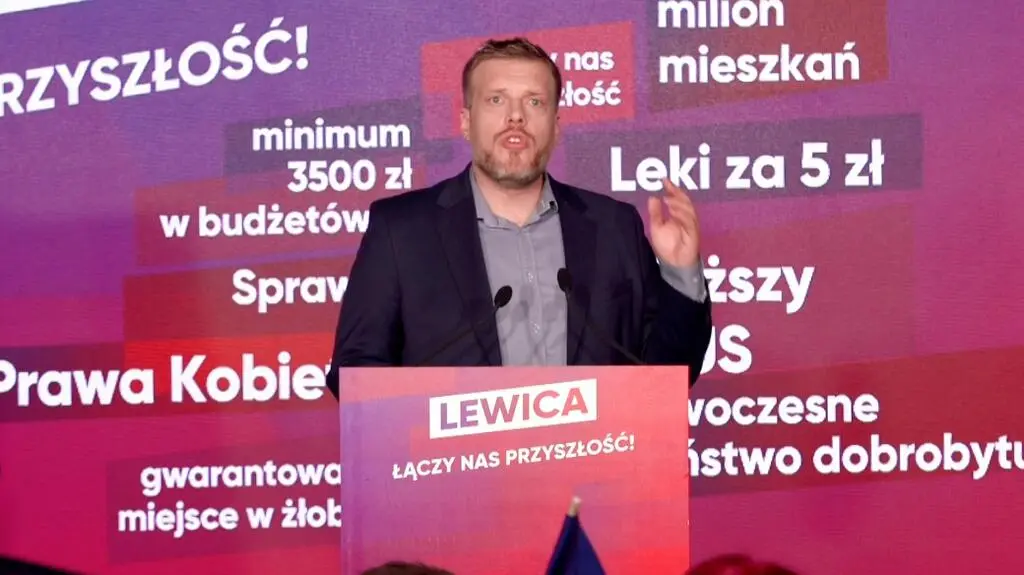 Zandberg: podniesiemy płacę minimalną do 2700 zł