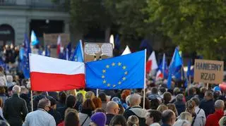 Manifestacja w obronie Polski w UE w Poznaniu