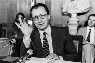 Jacques Delors jako minister finansów Francji. Zdjęcie z 1982 roku
