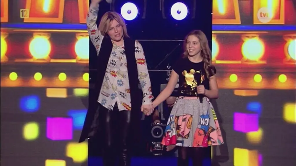 Dominika i Ania Dąbrowska śpiewają piosenkę "Nieprawda".