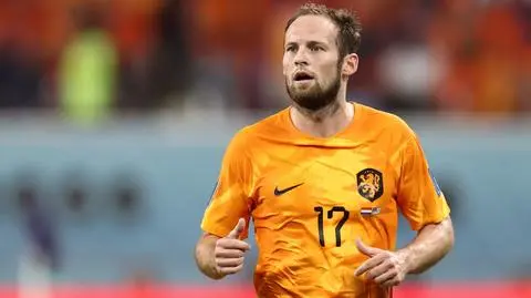 Gra i strzela na mundialu z defibrylatorem