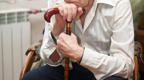 80-latek oszukany przez opiekuna (zdjęcie ilustracyjne)