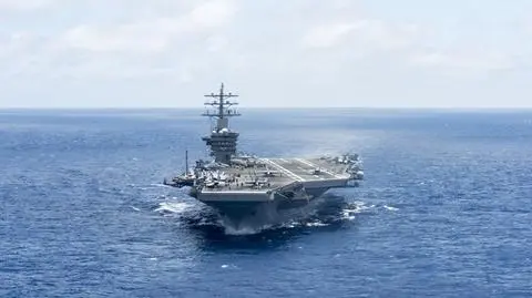 Amerykański lotniskowiec USS Dwight D. Eisenhower
