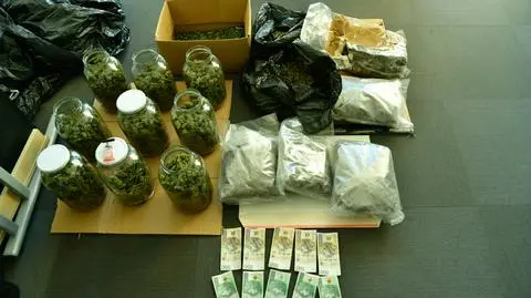 Łącznie znaleziono około 17 kilogramów narkotyków