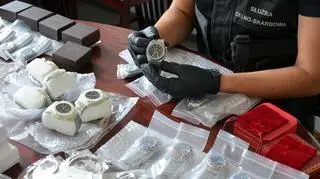 Ujawnione zegarki to podróbki znanych marek