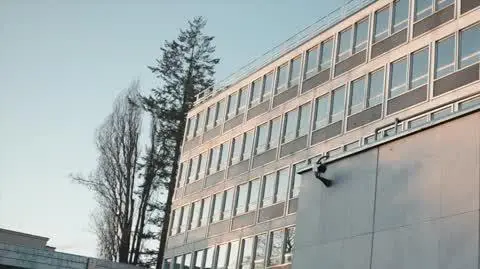 2022_usembassy_holiday_subs