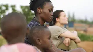 Trailer filmu małżeństwa Krauzów "Ptaki śpiewają w Kigali"