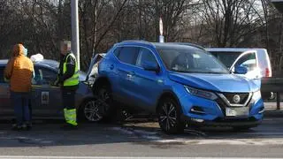 Zderzenie czterech aut w Alejach Jerozolimskich