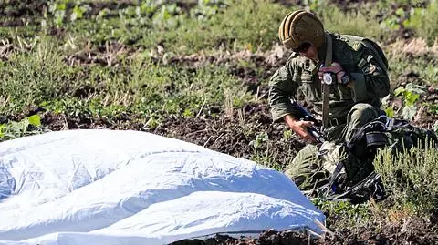 Ćwiczenia rosyjskich wojsk powietrznodesantowych na poligonach w obwodach pskowskim i leningradzkim