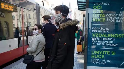 35 godzin obrad. Czescy deputowani za zmianami w przepisach pandemicznych