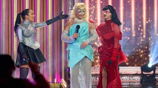 "Czas na Show. Drag Me Out"