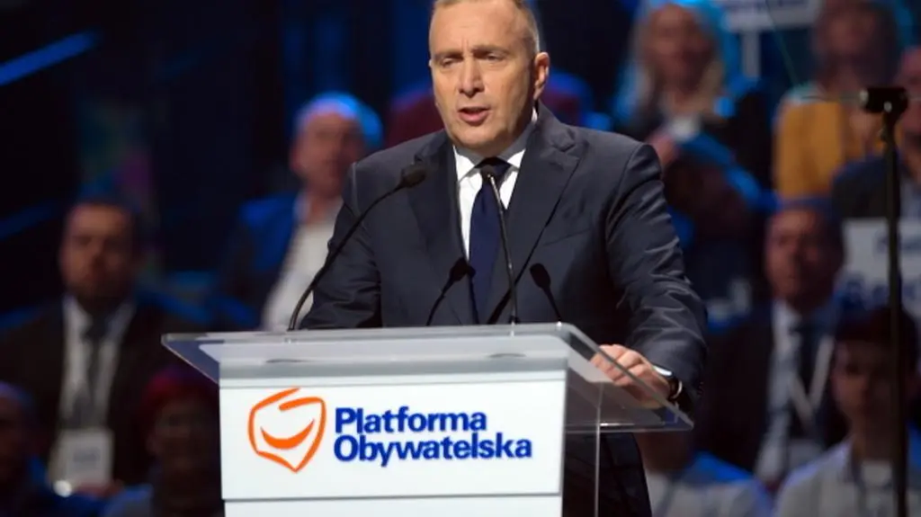 Schetyna: zlikwidujemy urzędy wojewódzkie