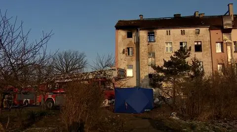 Pożar mieszkania w kamienicy