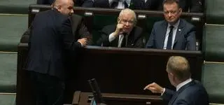 "Zabrnąłeś daleko w bagno". Tusk ostro do Kaczyńskiego