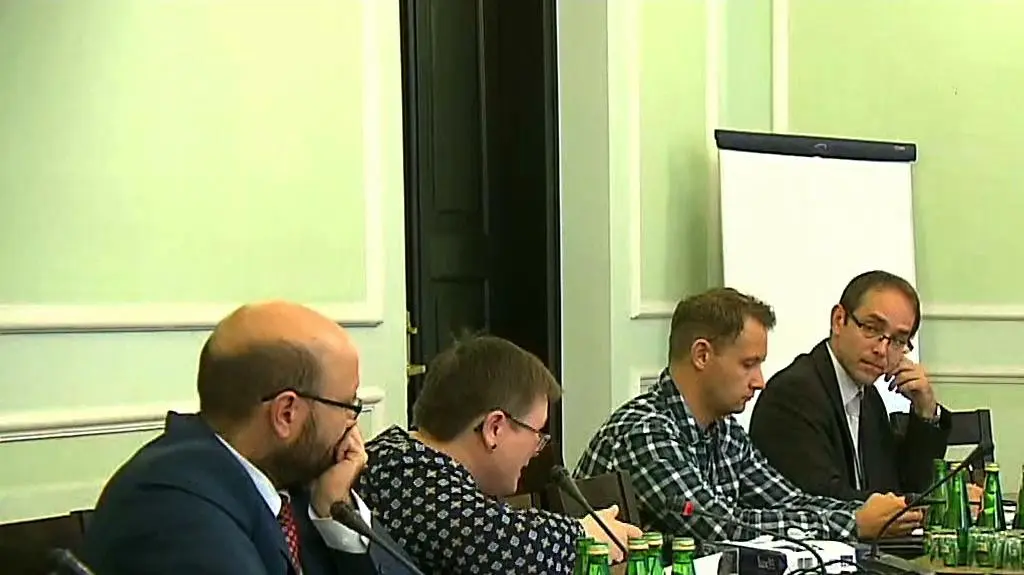 PiS broni zmian w służbie zagranicznej