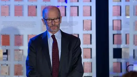 Daniel Fried honoured with a special medal for helping Poland join NATO in 1999
