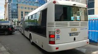 Prezentowany przegubowiec jest najdłużym autobusem w Krakowie