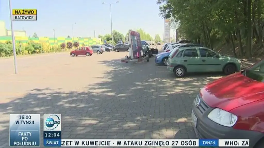 Matka zostawiła dziecko w nagrzanym samochodzie i poszła na zakupy