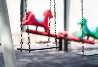 "Poprosił o pomoc w szukaniu zgubionej rzeczy i usiłował zgwałcić dziewczynkę"