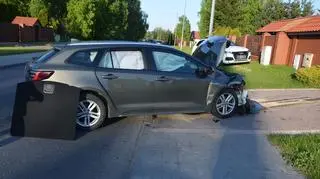 Trzy osoby zostały ranne w zderzeniu dwóch osobówek 