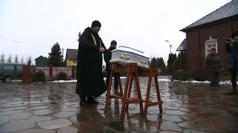 Polish Muslims bury Iraqi migrant's baby that died during pregnancy