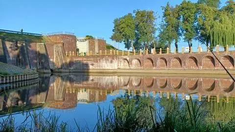 Śluza w Białej Górze