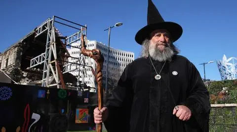 Miasto zwolniło oficjalnego maga. "Banda biurokratów bez wyobraźni"