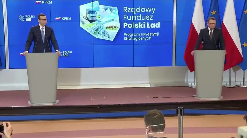 morawiecki pegasus calosc