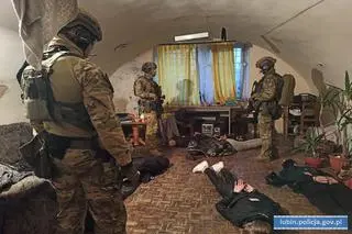 Trzy osoby usłyszały zarzuty i zostały aresztowane