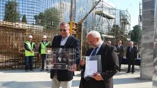 "Kapsuła czasu" to nietypowy kamień węgielny