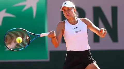 Linette z pewnym awansem do drugiej rundy Roland Garros. Zagra z liderką WTA