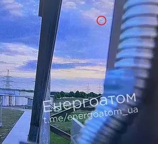 Pocisk przeleciał "krytycznie nisko" nad elektrownią. "Rosjanie nadal nie rozumieją"