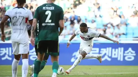 Neymar wrócił w wielkim stylu. Były gracz Rakowa mógł tylko podziwiać