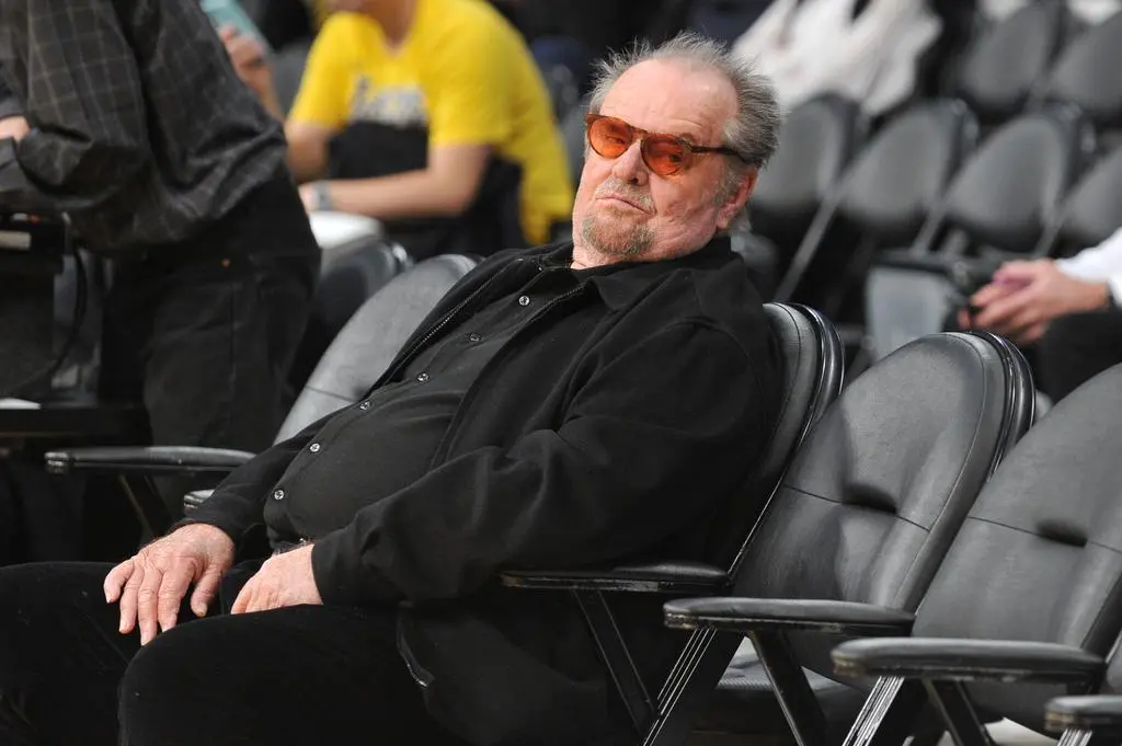 Jack Nicholson po raz ostatni widziany był publicznie w 2021 roku podczas meczu koszykówki w Los Angeles