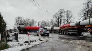 Tir wpadł w poślizg