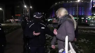 Pomiędzy organizatorką protestu a policjantem doszło do szarpaniny