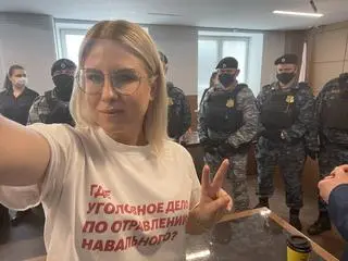 Lubow Sobol na sali sądowej. Zdjęcie z kwietnia 2021 roku 